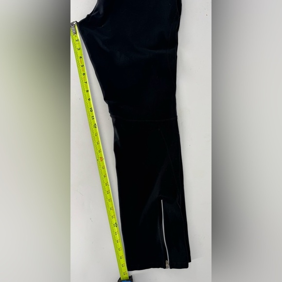 Nike Women's Dri-FIT Unlimited Zippered Cuff Versatile Pants - Picture 15 of 16